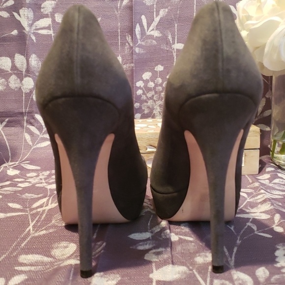MIU MIU SLATE GRAY SUEDE PLATFORM HEELS SIZE 7.5 - Picture 5 of 8